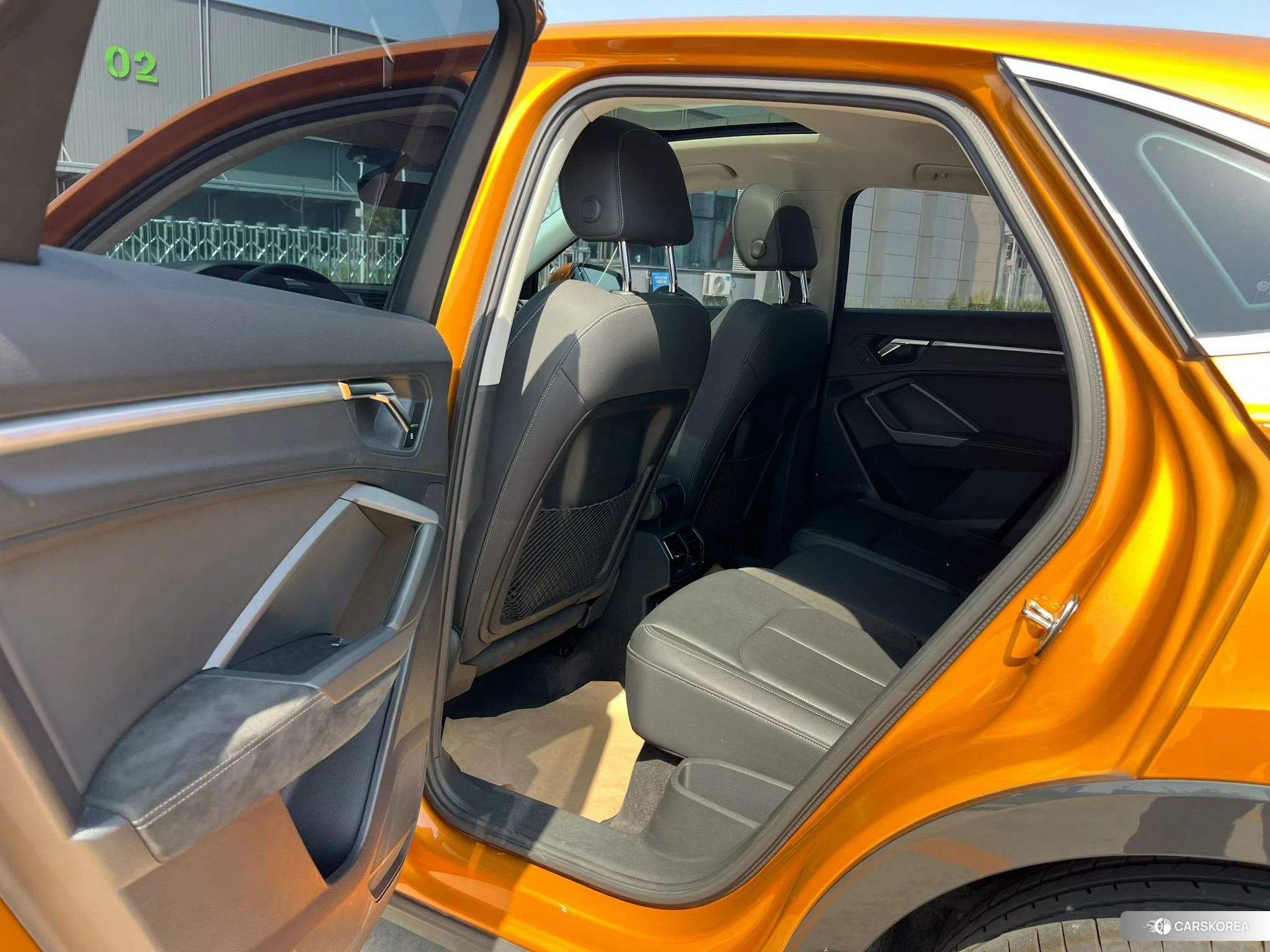 Audi Q3 Sportback 2020 Оранжевый из Китая, фото 2