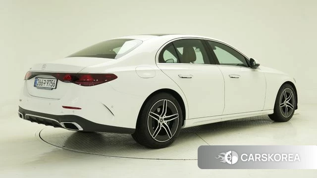 Mercedes-Benz E-Class W214 id 4211938 из Кореи 12