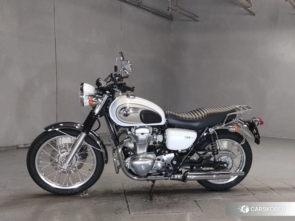 Проданный Kawasaki W800 2014 из Японии