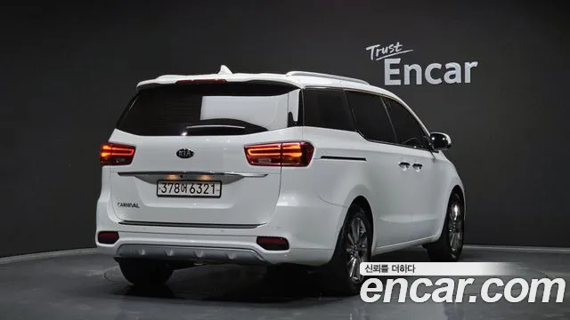 Kia The New Carnival id 2487434 из Кореи 11