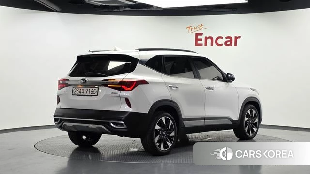 Kia Seltos id 4785121 из Кореи 12