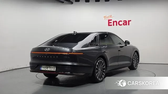 Hyundai Grandeur (GN7) id 3442502 из Кореи 12