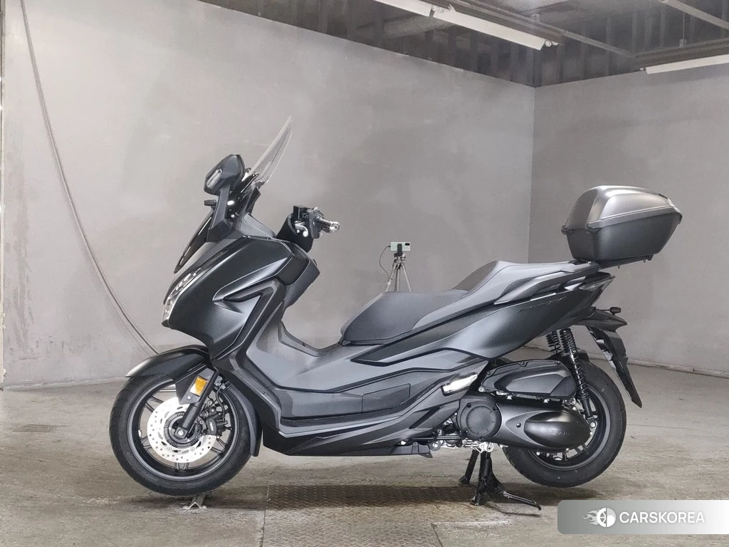 Проданный Honda FORZA 2018 из Японии, фото 2