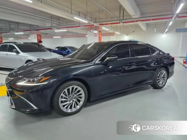 Lexus ES300h 7th generation 2021 Черный из Кореи, фото 6