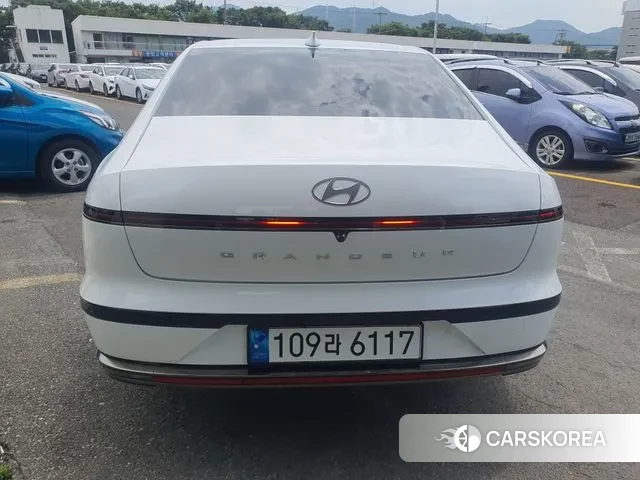 Hyundai Grandeur (GN7) id 3126780 из Кореи 11