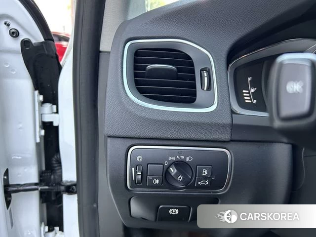 Volvo S60 id 4215594 из Китая 12