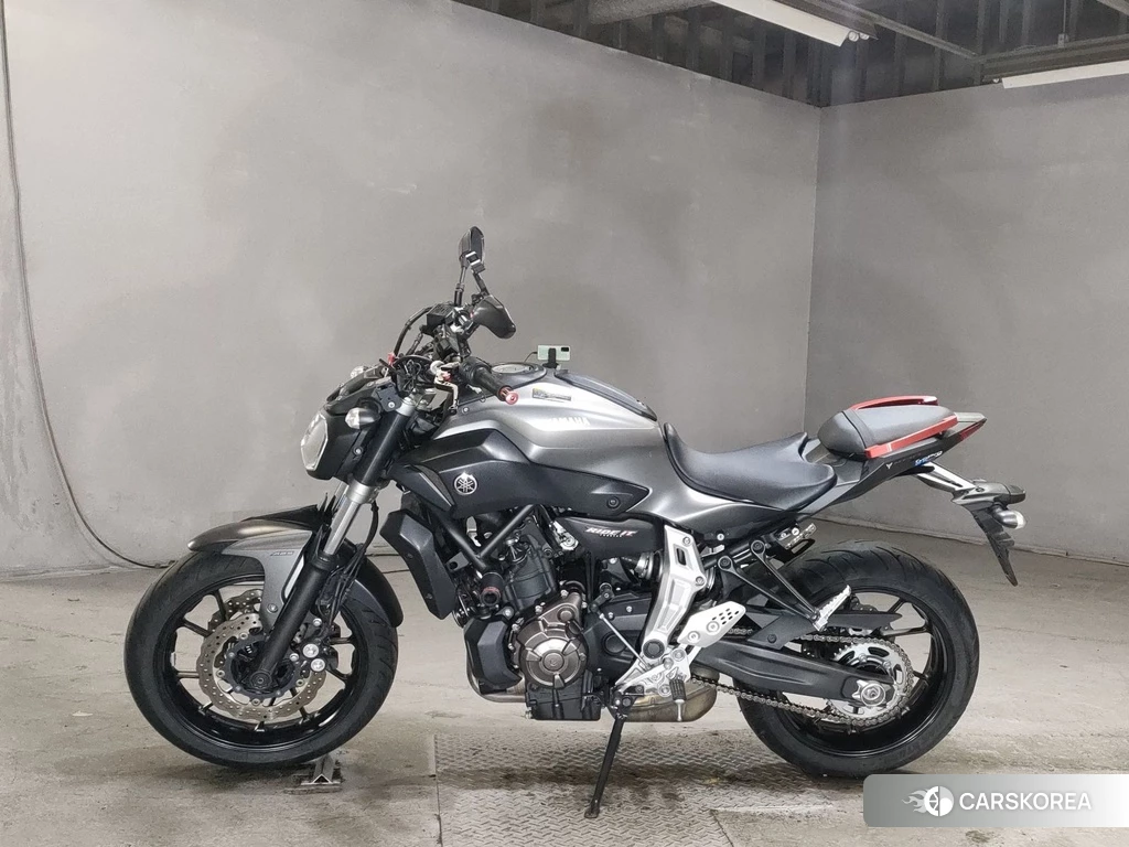 Проданный Yamaha MT-07 id 4168890 из Японии, фото 2