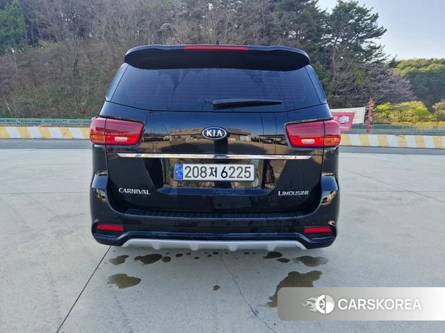 Kia The New Carnival 2018 Черный из Кореи, фото 2