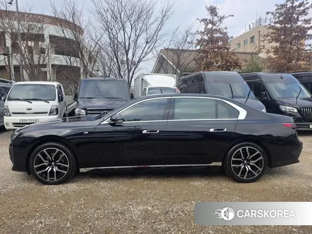 BMW 7 Series (G70) id 3695704 из Кореи 9