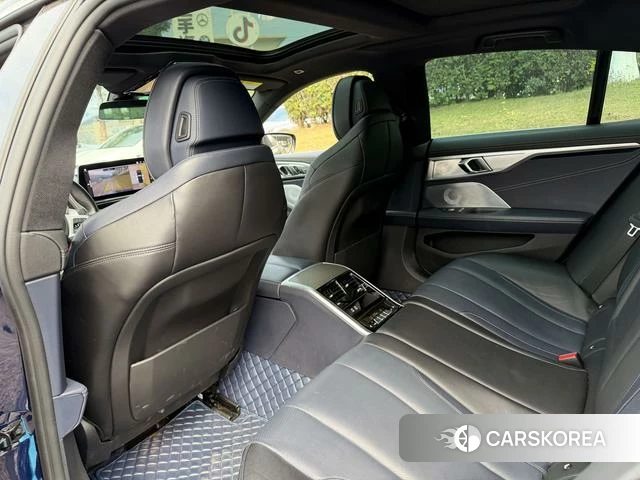 BMW 8 series 2023 Синий из Китая, фото 5