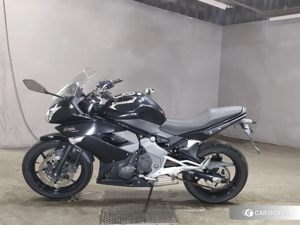 Проданный Kawasaki NINJA 400R 2011 из Японии, фото 2