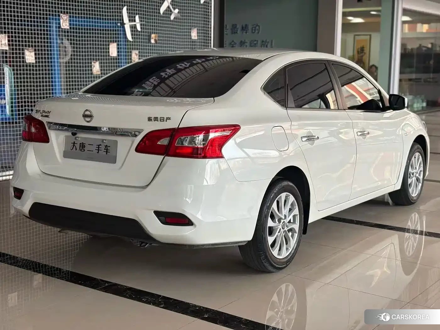 Nissan Sylphy 2024 Белый из Китая, фото 2