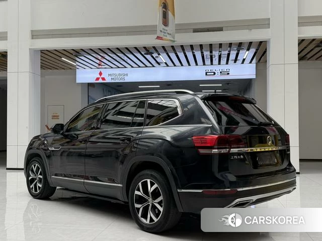 Volkswagen Tourang id 4211740 из Китая 12
