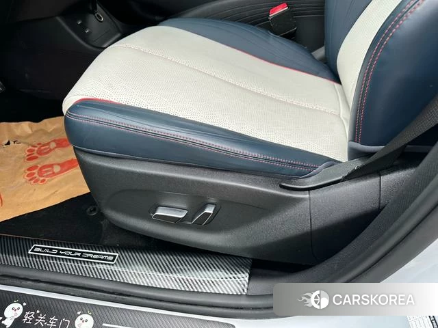 BYD Yuan PLUS 2023 Белый из Китая, фото 6