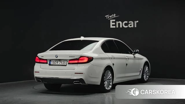 BMW 5 Series (G30) id 3838619 из Кореи 12