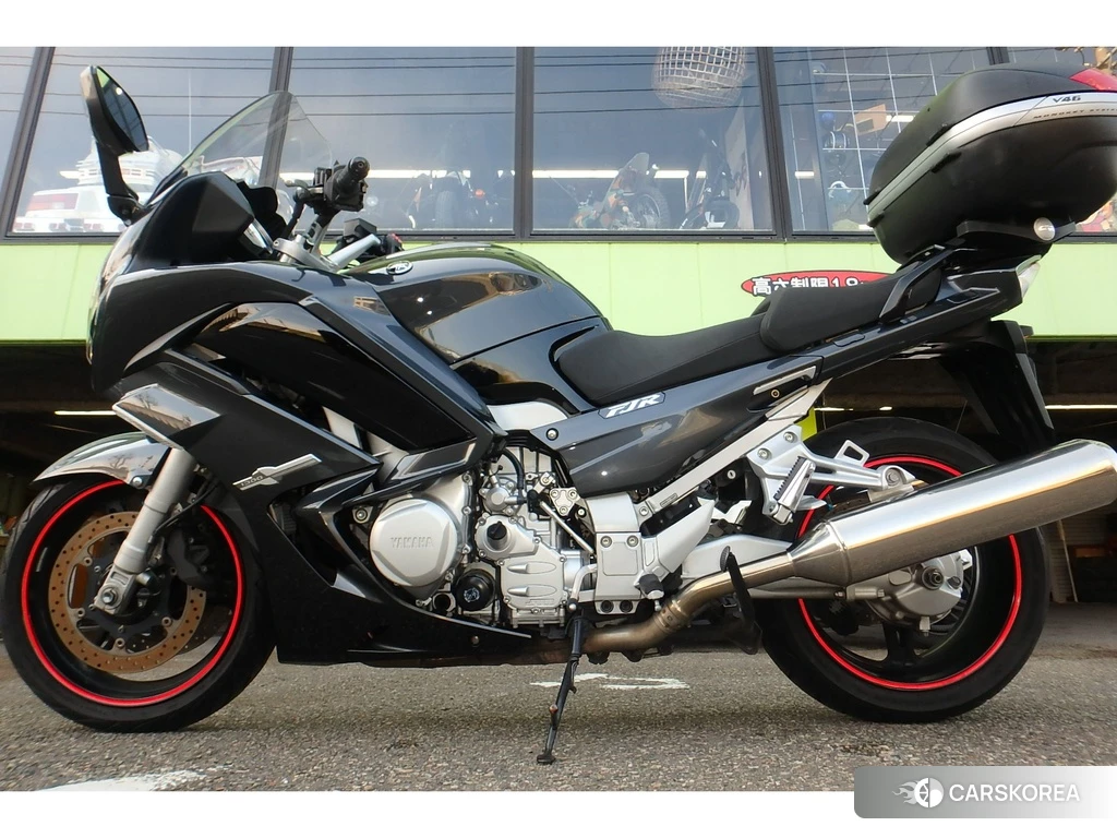 Проданный Yamaha FJR 1300 2015 из Японии