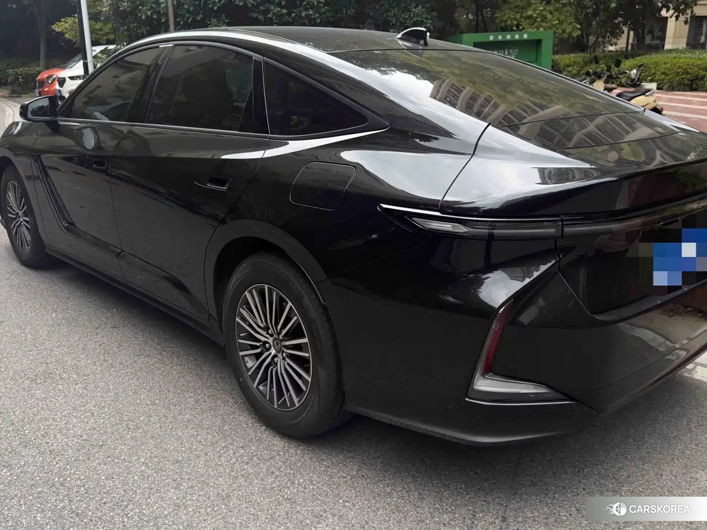 Lexus ES 2026 Черный из Китая, фото 2