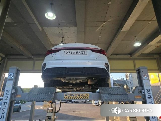 Kia The New K3 2nd generation 2022 Белый из Кореи, фото 2