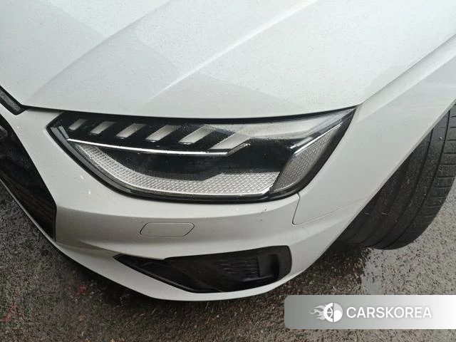 Audi A4L 2023 Белый из Китая, фото 3