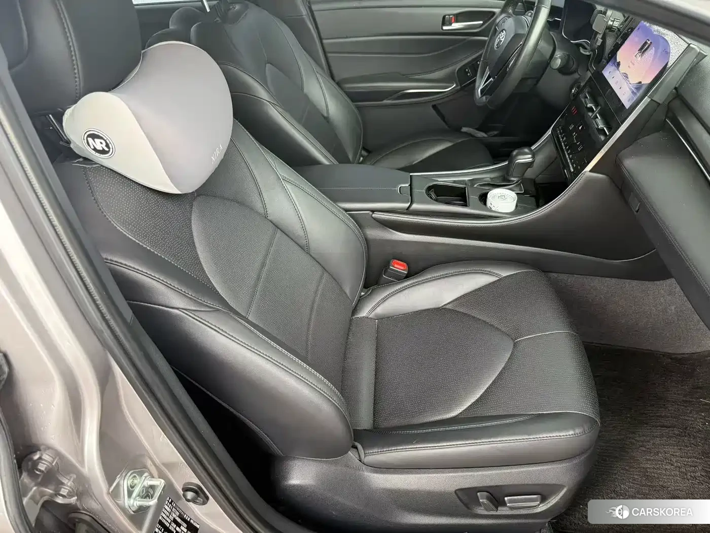 Toyota Avalon 2024 Champagne/brown из Китая, фото 2