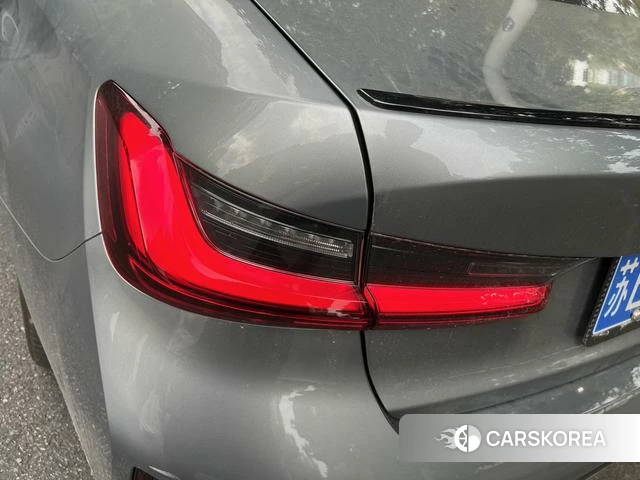 BMW 3 series id 4365926 из Китая 12