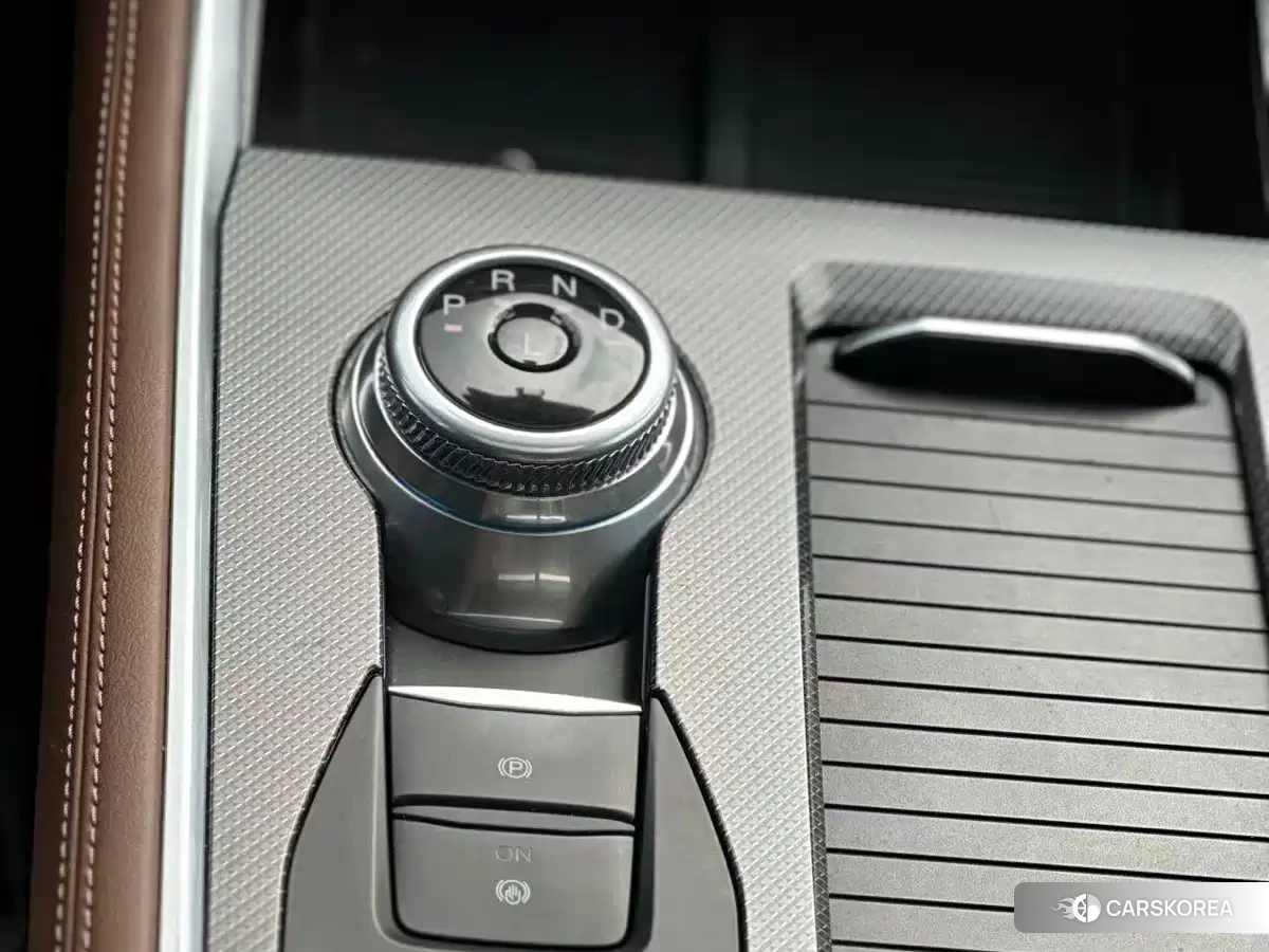 Ford Explorer id 4583858 из Китая 8