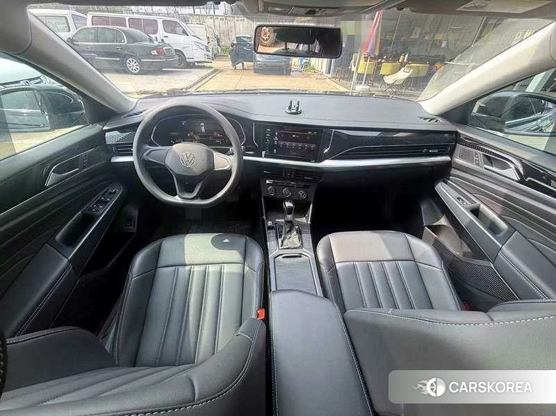 Volkswagen Passat 2022 Черный из Китая, фото 2