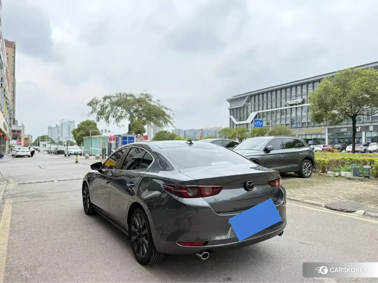 Mazda 3 2024 Silver/gray из Китая, фото 2