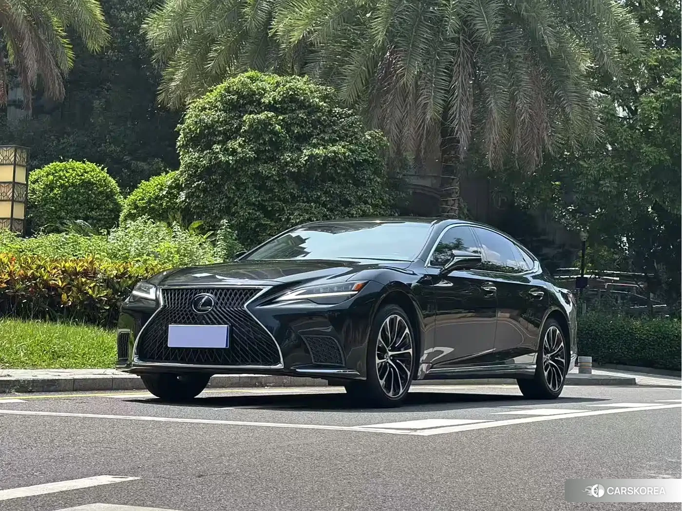 Lexus LS id 4600602 из Китая 10