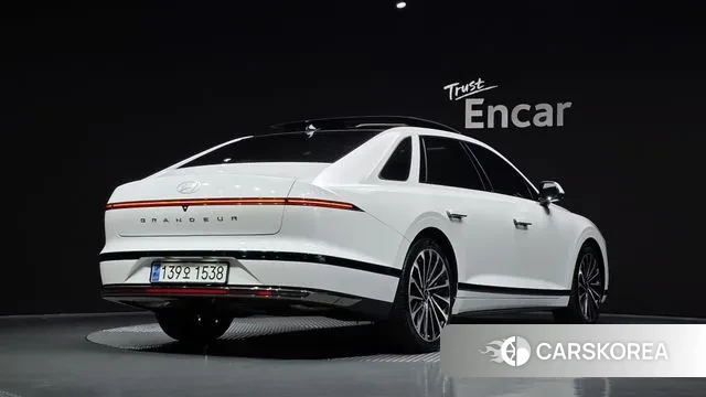 Hyundai Grandeur Hybrid (GN7) id 3333337 из Кореи 12