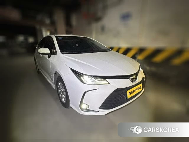 Toyota Corolla 2021 Белый из Китая, фото 2