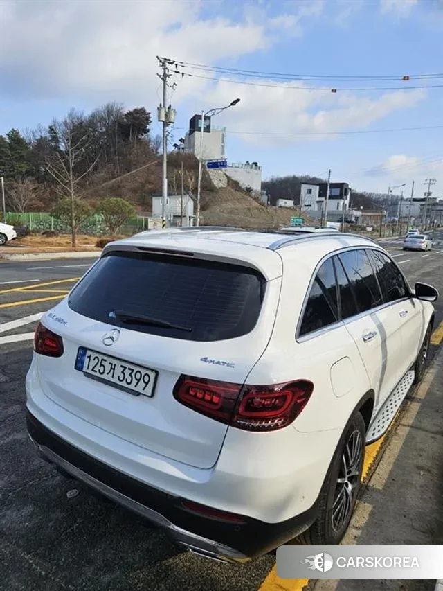 Mercedes-Benz GLC-Class X253 2022 Белый из Кореи, фото 2