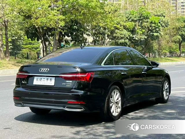 Audi A6L 2022 Черный из Китая, фото 2