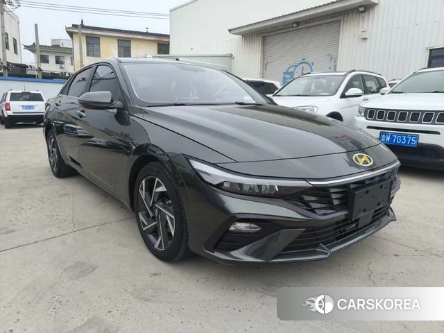 Hyundai Elantra 2025 Темно-серый из Китая, фото 2