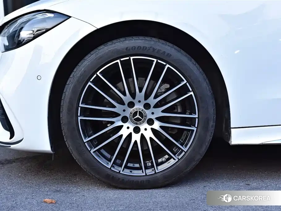Mercedes-Benz C-class id 4606998 из Китая 7