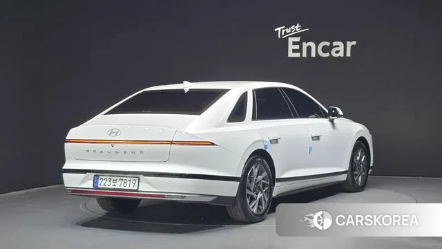 Hyundai Grandeur Hybrid (GN7) id 3512445 из Кореи 12