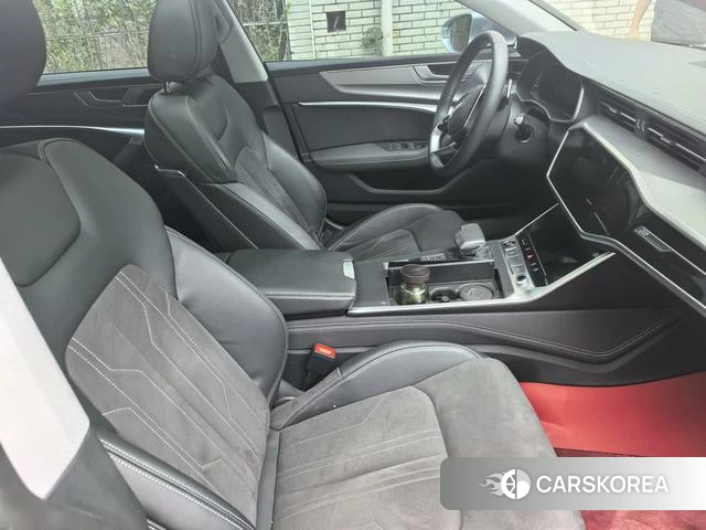 Audi A7L 2024 Серебристо-серый из Китая, фото 2