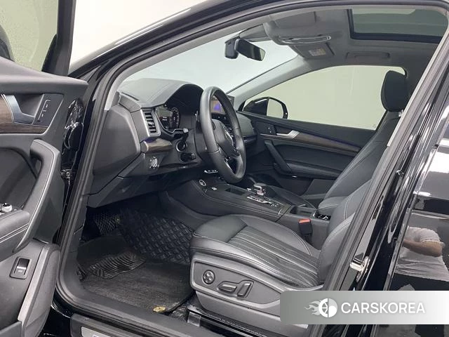 Audi Q5L id 3939479 из Китая 7
