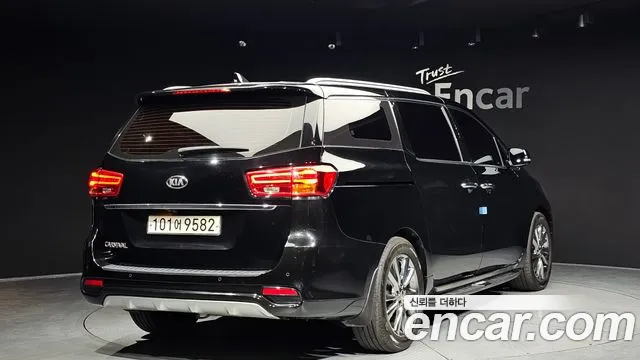 Kia The New Carnival id 2497183 из Кореи 12