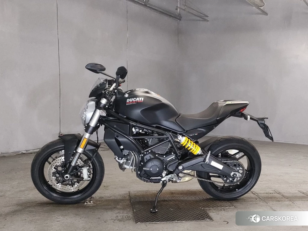 Проданный Ducati MONSTER 797 2018 из Японии, фото 2