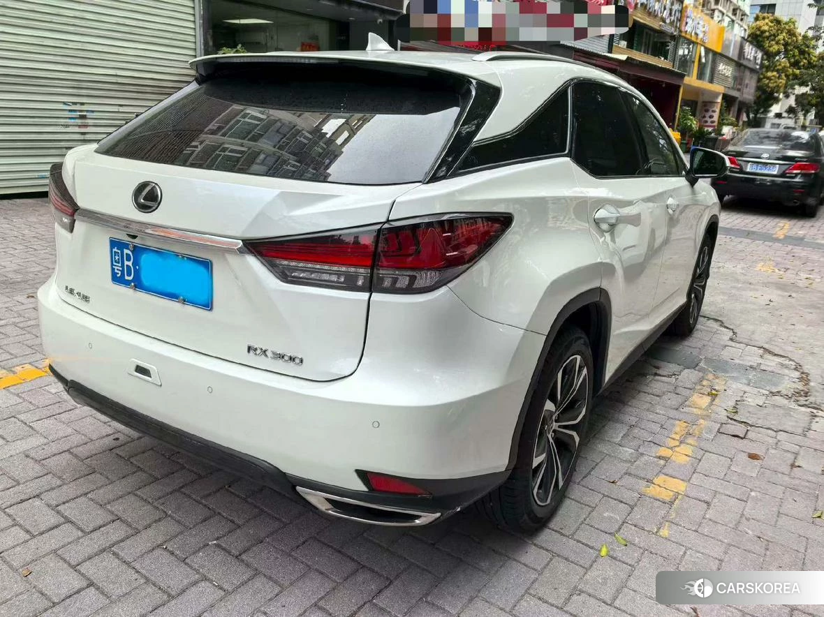 Lexus RX 2021 Белый из Китая, фото 2