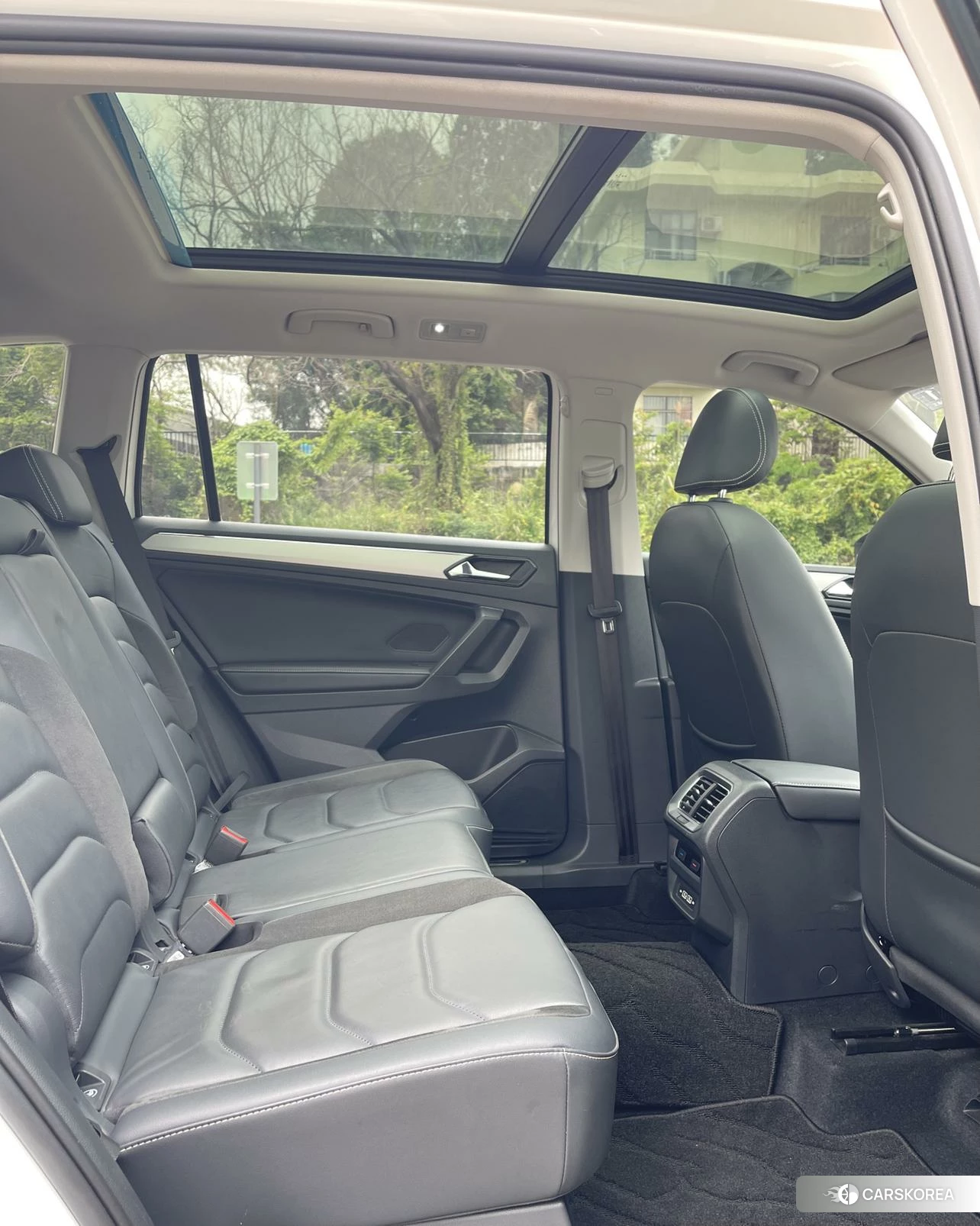 Volkswagen Tiguan L PHEV id 4453157 из Китая 12