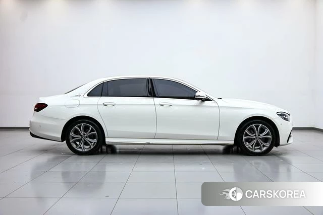 Mercedes-Benz E-class id 4260696 из Китая 12