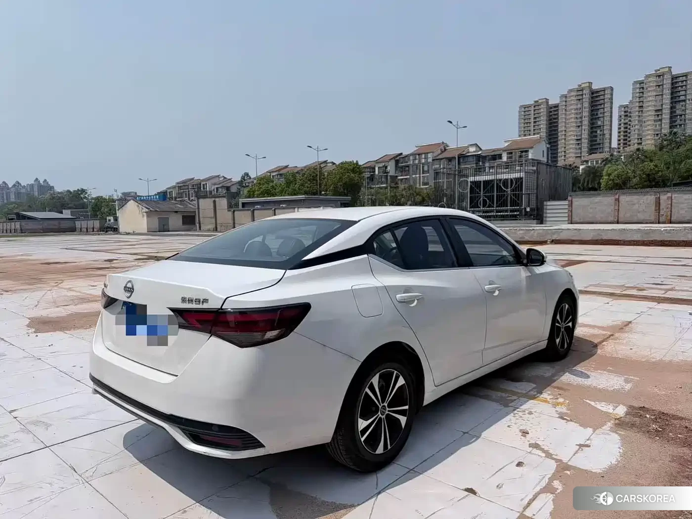Nissan Sylphy 2023 Белый из Китая, фото 2