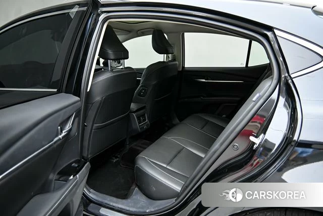 Toyota Camry id 4261791 из Китая 12