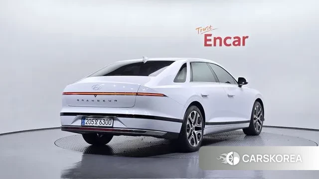 Hyundai Grandeur Hybrid (GN7) id 3231338 из Кореи 12