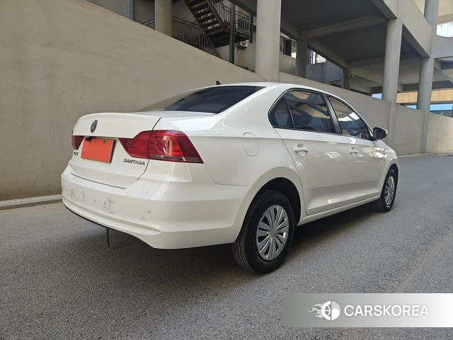 Volkswagen Santana 2022 Белый из Китая, фото 2