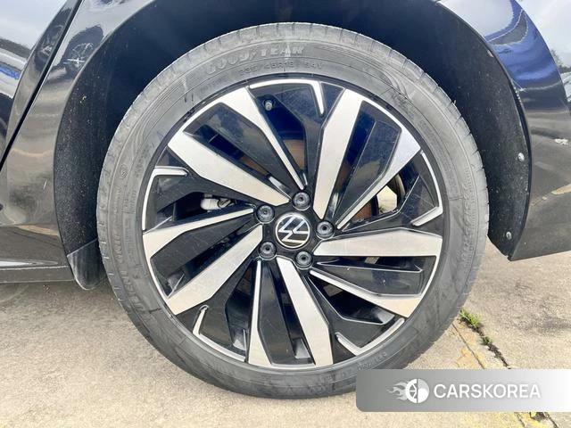 Volkswagen Passat id 4306946 из Китая 7