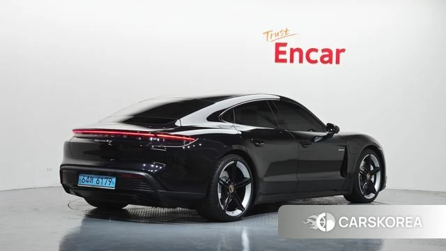 Porsche Taycan id 4488874 из Кореи 12