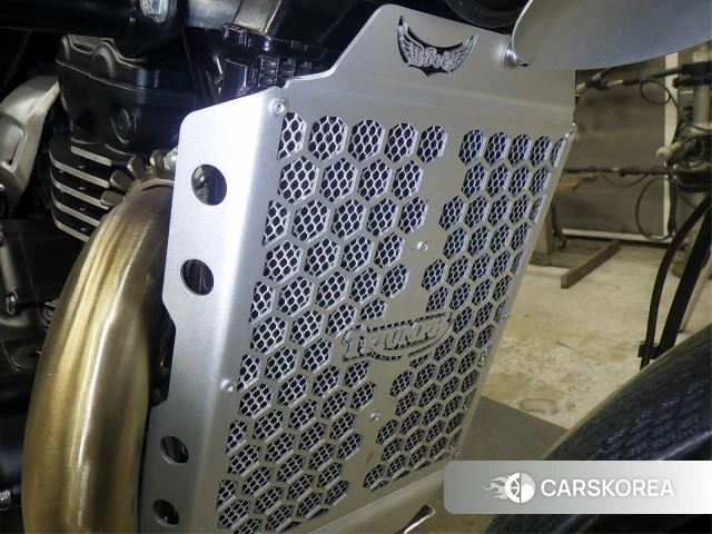 Engine photo